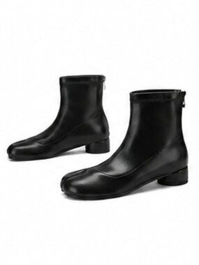 Split Toe Ankle Boots Women Tabi shoes Low Chunky Heels Bootie-Black
